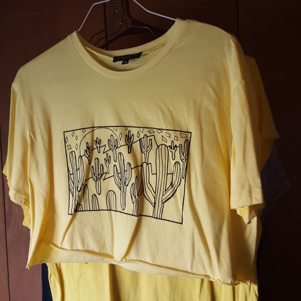 4 tees, 3 types of short sleeve tee's,  lg/med